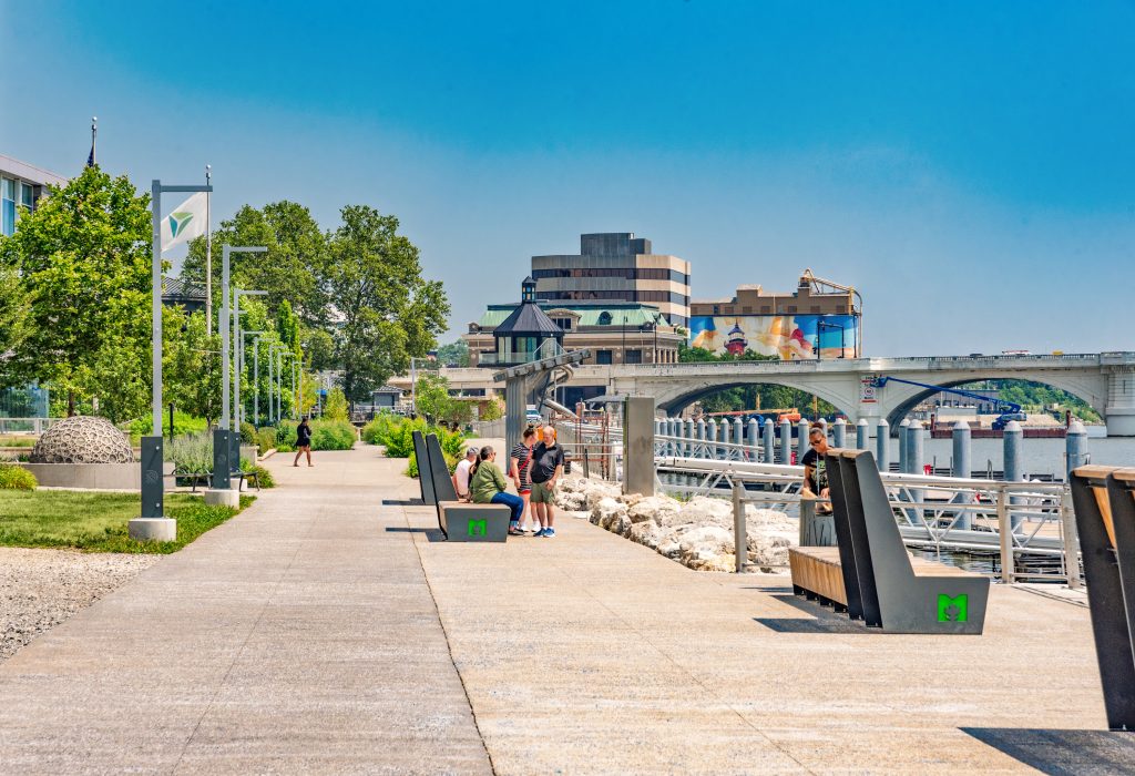 Toledo Glass City Riverfront Park