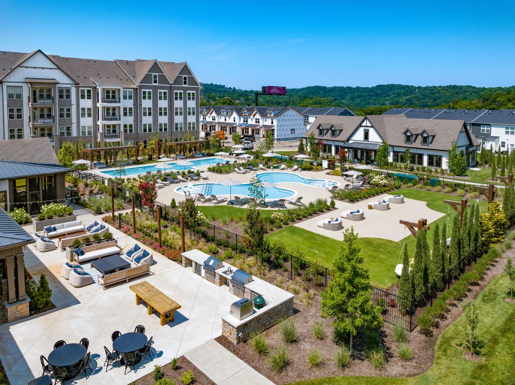 Novel Harpeth Heights Multifamily Community Tennessee